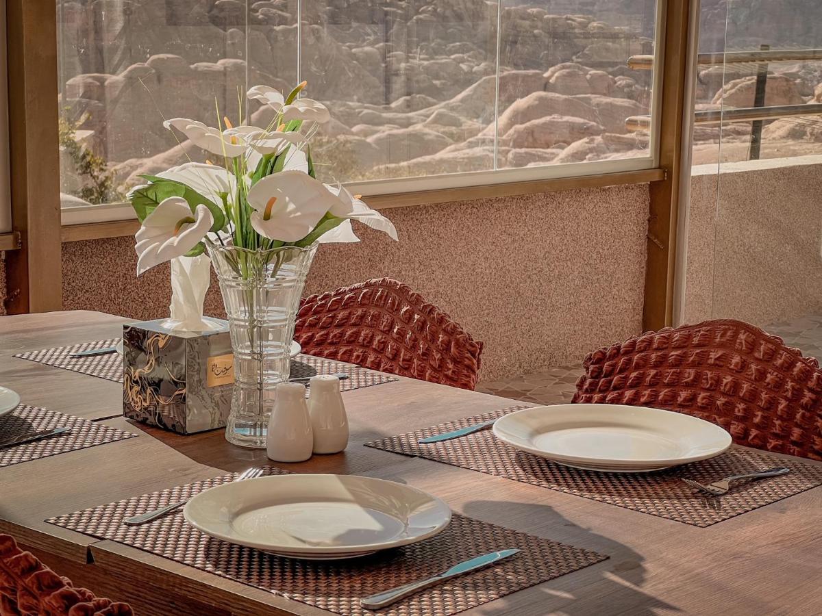Petra Jewel Luxury Hotel Wadi Musa Esterno foto
