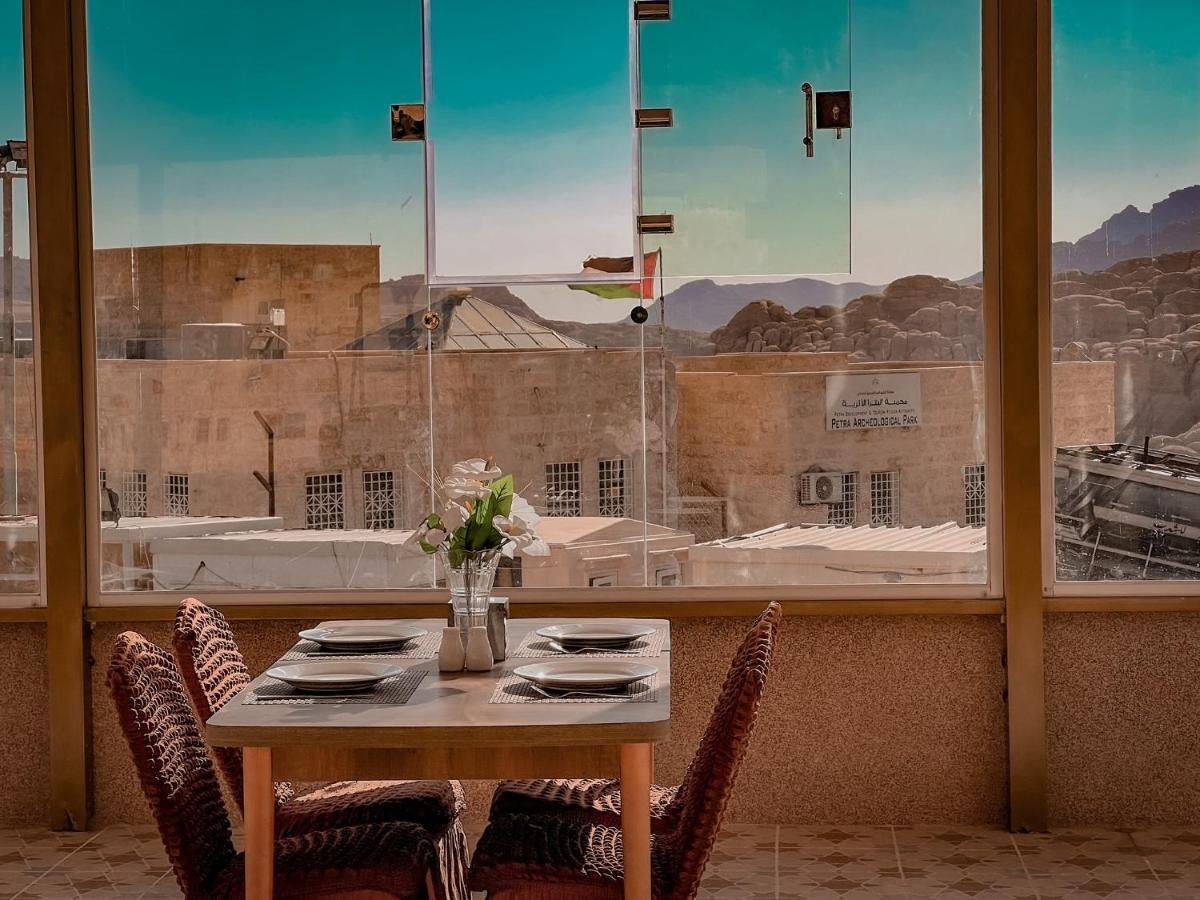 Petra Jewel Luxury Hotel Wadi Musa Esterno foto